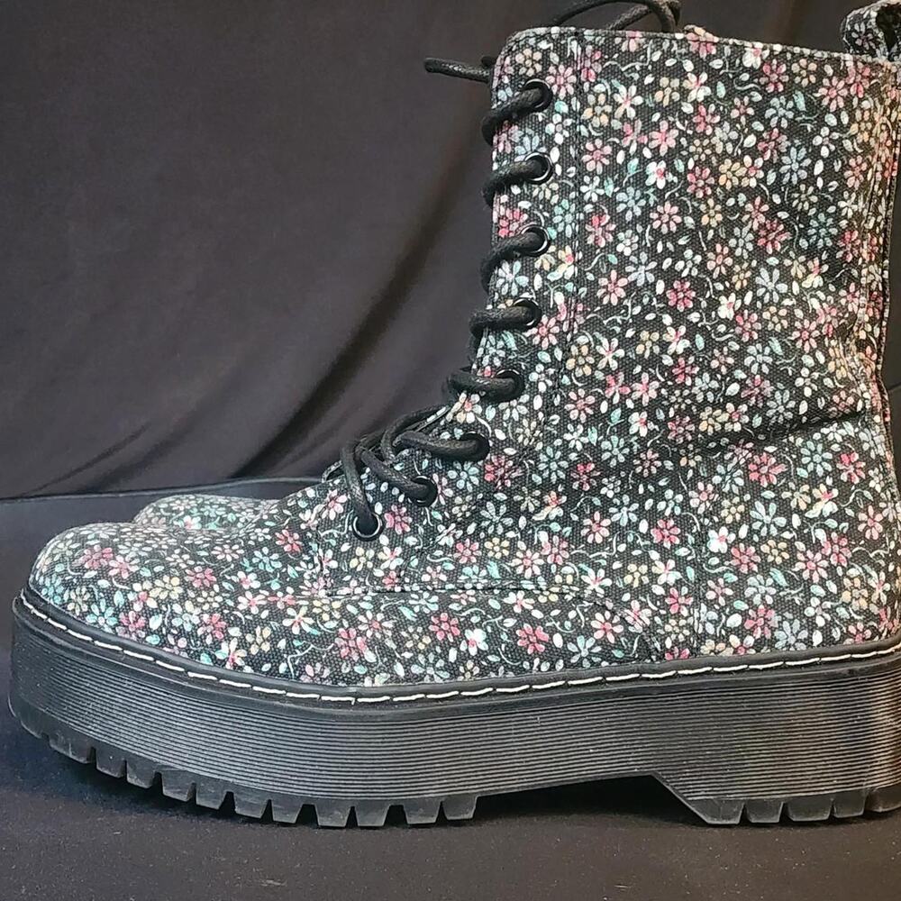 Portland boot company floral platform
